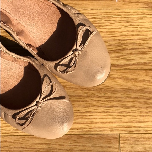 Aldo Nude Leather Ballet Flats - Picture 2 of 5